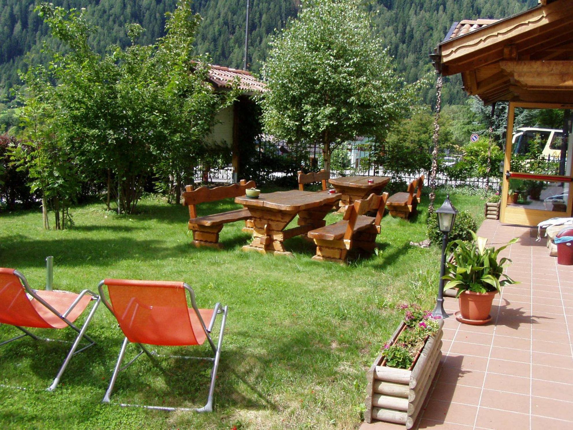 Hotel La Locanda Pinzolo Eksteriør billede