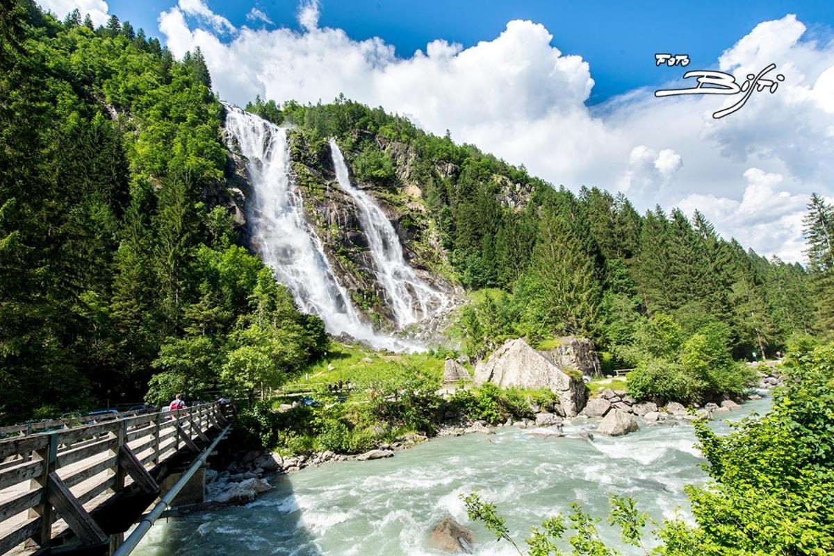 Hotel La Locanda Pinzolo Eksteriør billede