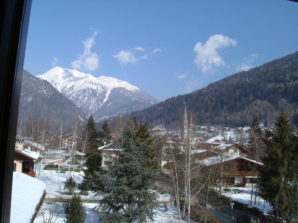 Hotel La Locanda Pinzolo Eksteriør billede