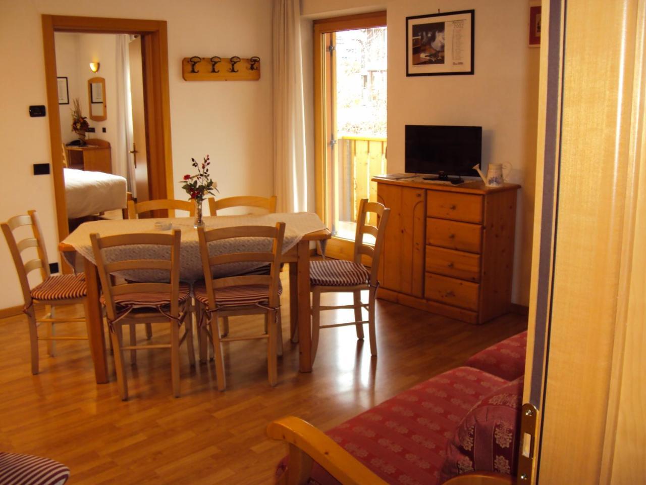 Hotel La Locanda Pinzolo Eksteriør billede